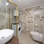 Lux In Split- Jacuzzi&gym&more 公寓 索林