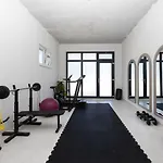 Lux In Split- Jacuzzi&gym&more 索林
